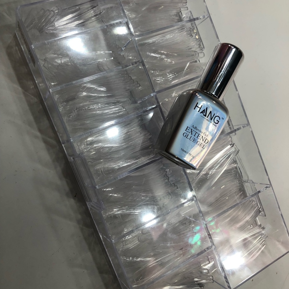 Instant nails - Picture 1 of 4